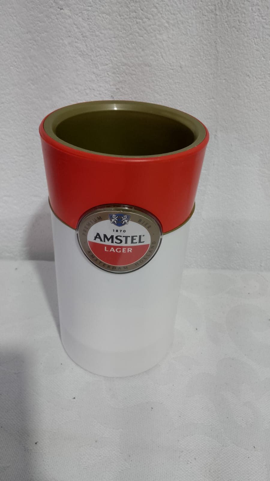Porta-garrafa térmico Amstel Lager vermelho e branco