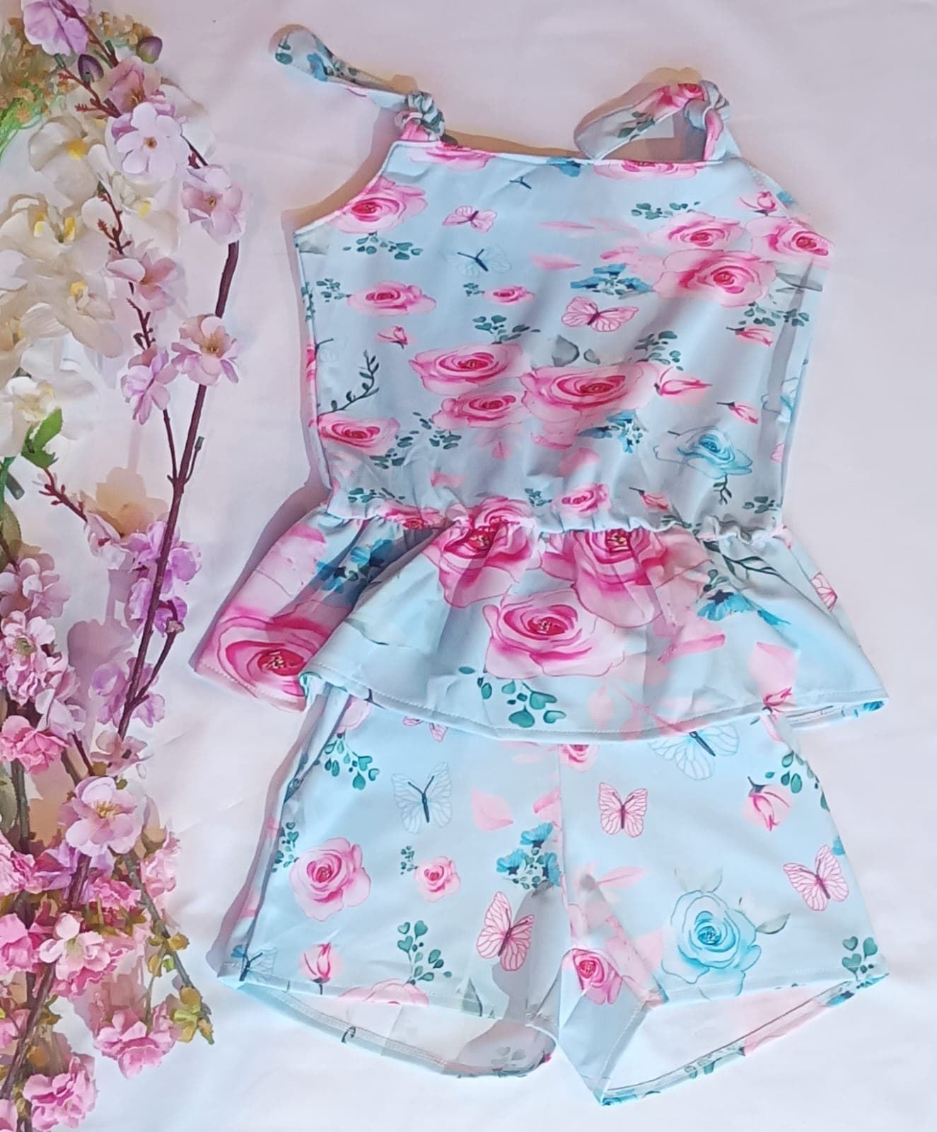Conjunto Infantil Menina Blusa e Shorts Floral Nº 10