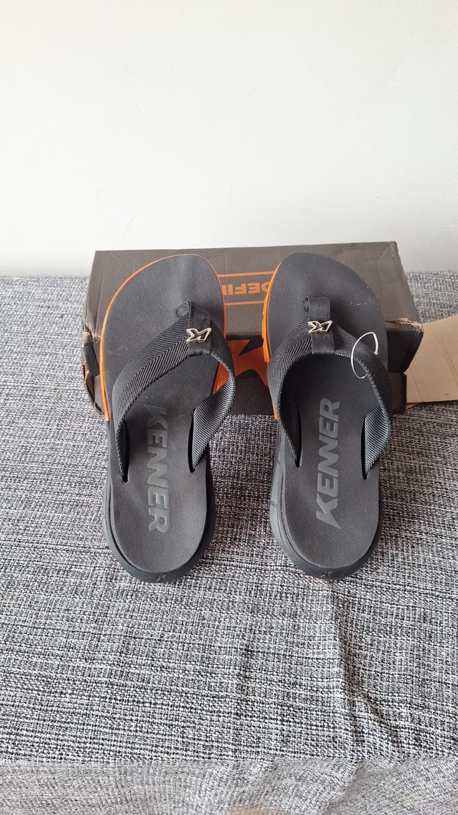 Chinelo Kenner Masculino Preto/Laranja - Tam. 41