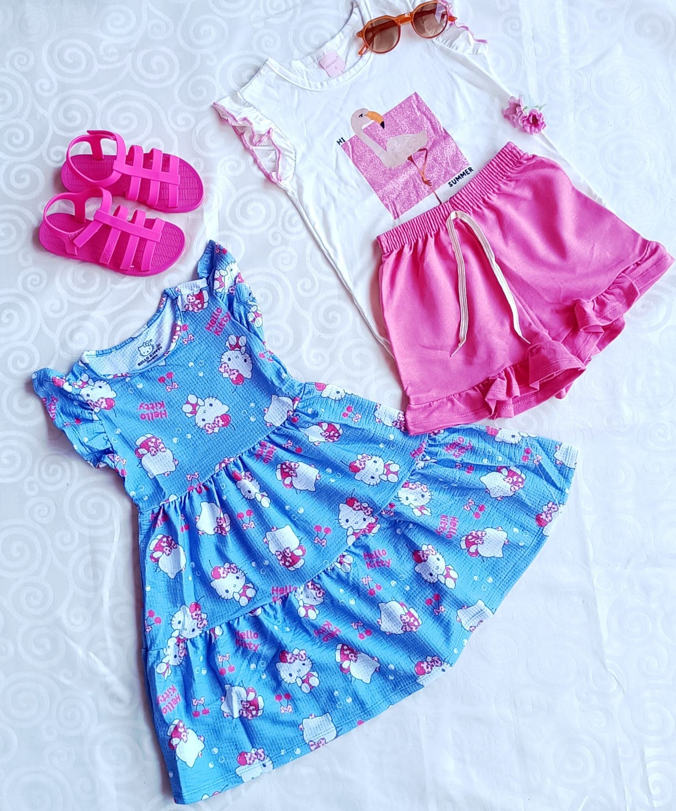 Kit Infantil Menina Vestido Hello Kitty Azul e Conjunto Rosa