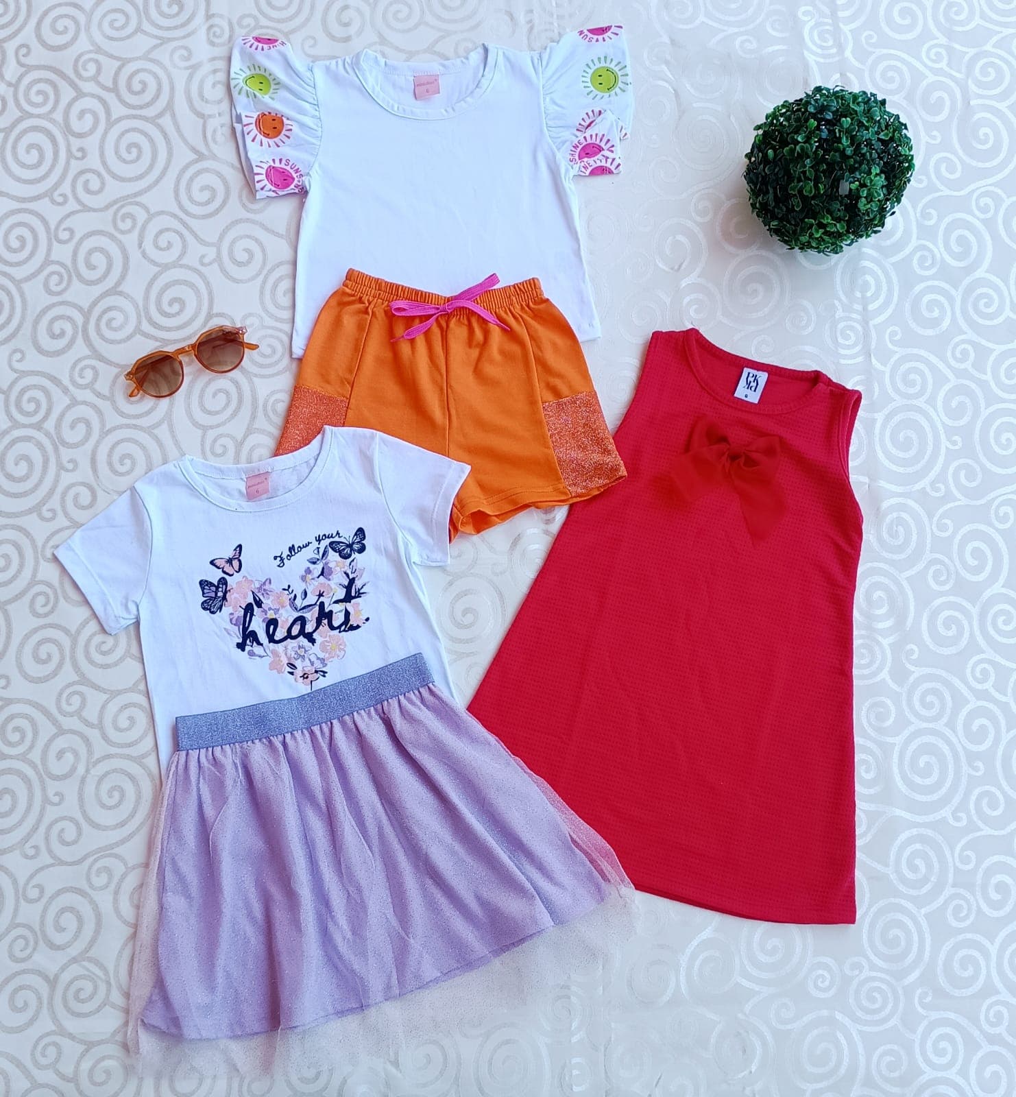 Kit Infantil Menina 2 Conjuntos e Regata Vermelha